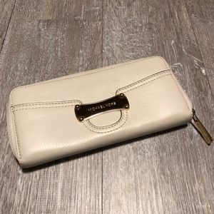 MK wallet